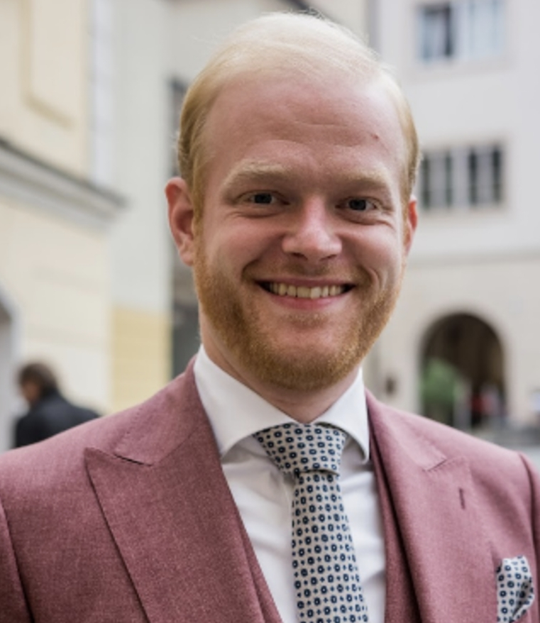 Headshot of Lars van Doremalen