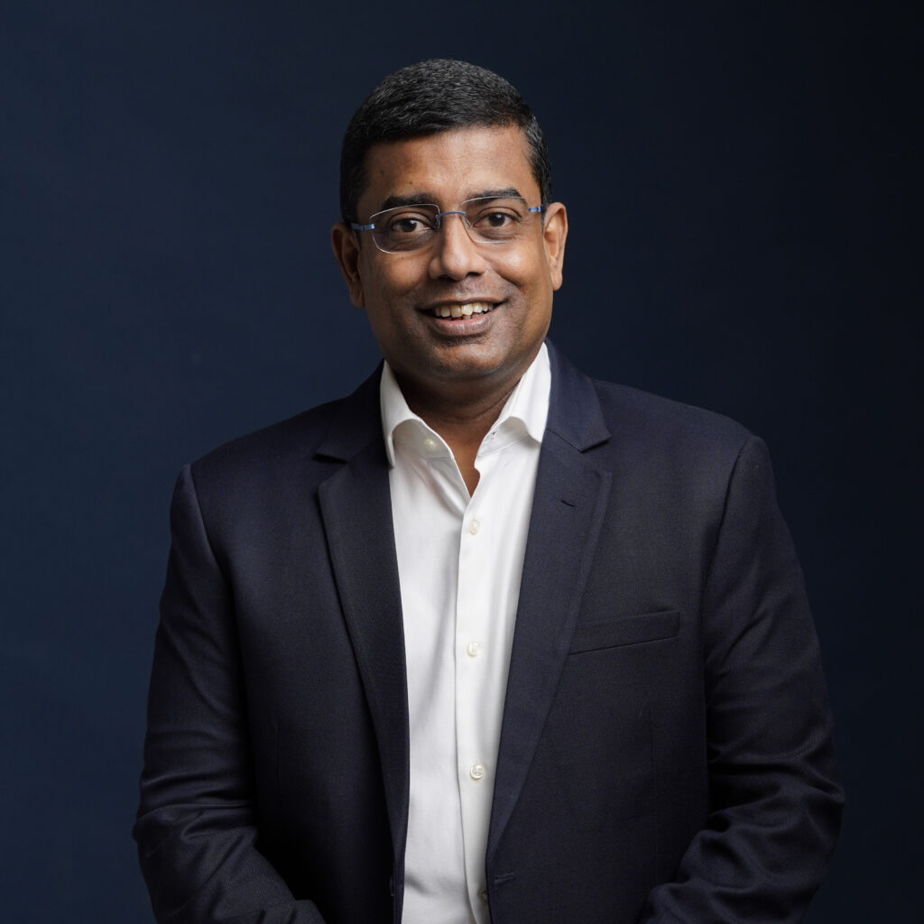 Headshot of Suren Fernando