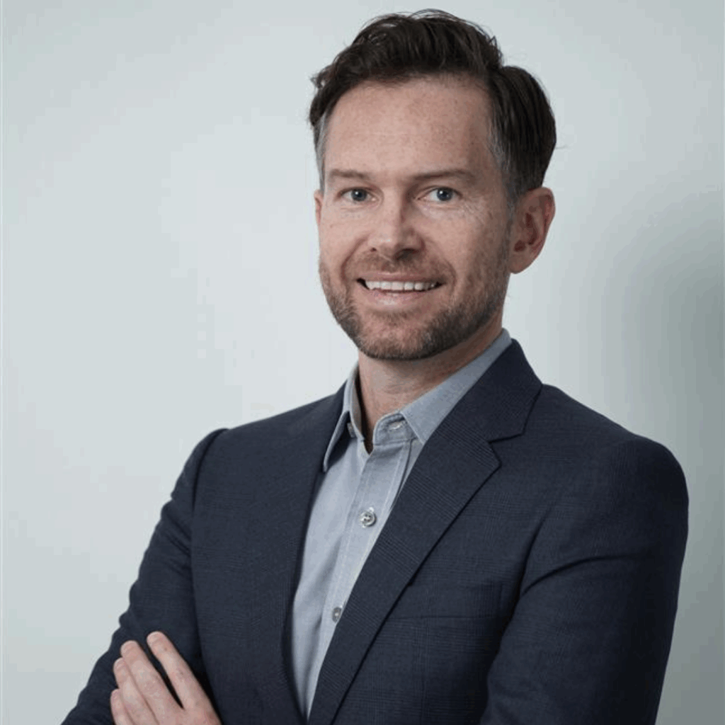 Headshot of Paul Lennen