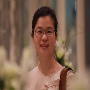 Headshot of Lydia Lin