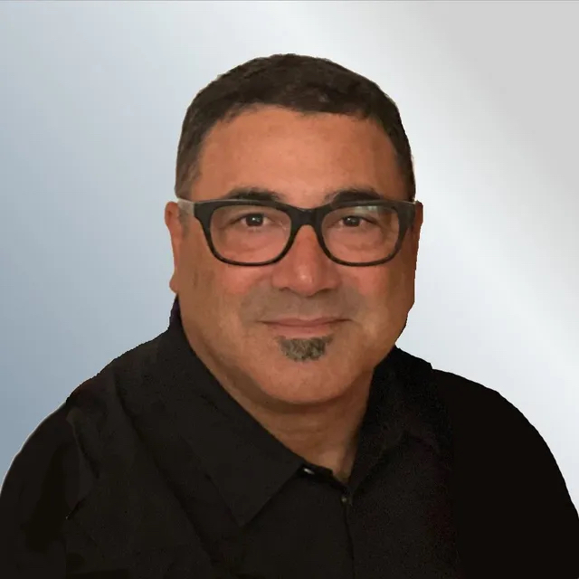 Headshot of Rafael Ortega